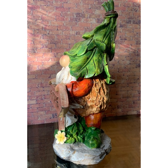 9" Welcome Spring Gnome Figurine - Picture 4 of 5